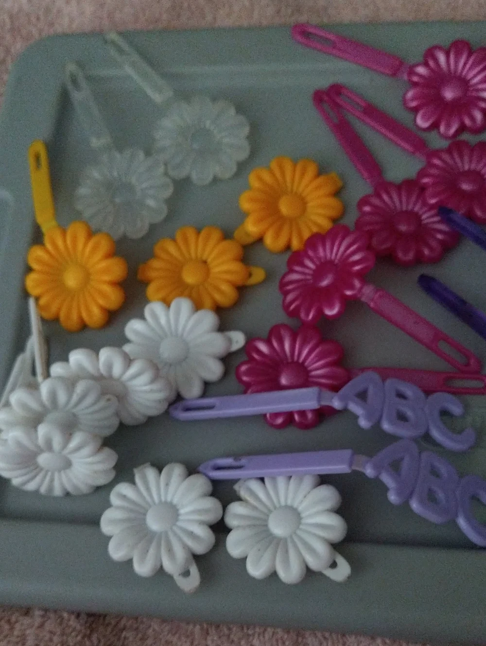 Kids Flower & Shape Hair Clip Set - Purple, Yellow, White, Clear, Pink, Red